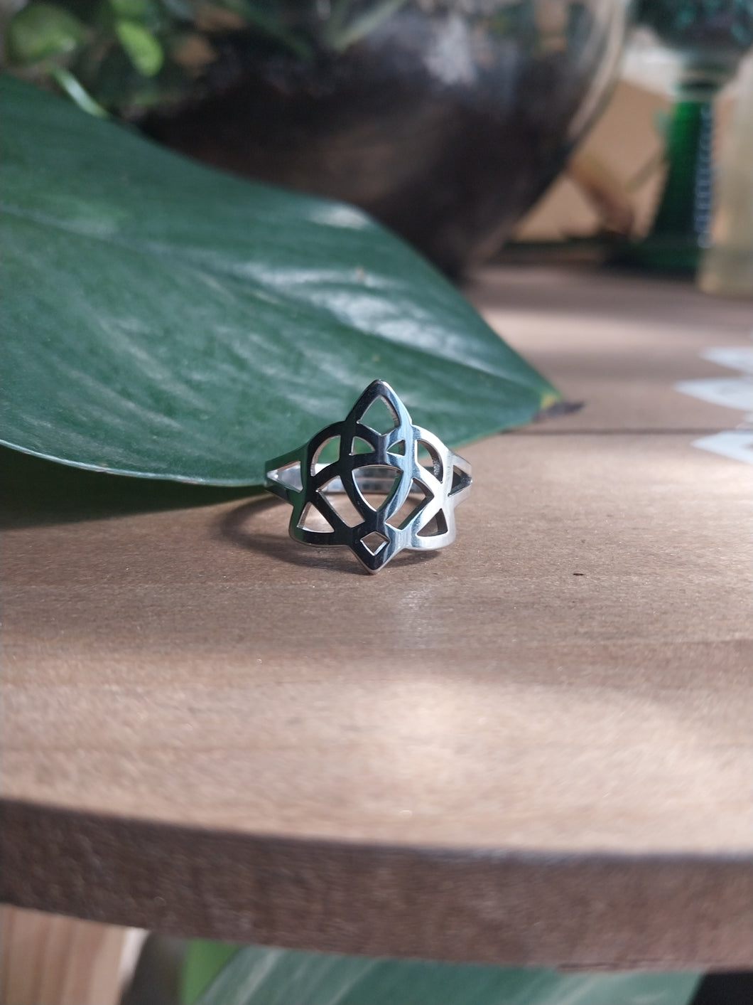 Entwined Triquetra and Heart Rings