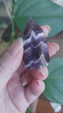 Load and play video in Gallery viewer, Chevron Amethyst Point DAT3
