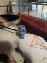 Load image into Gallery viewer, Crystal Skull Necklace&#39;s
