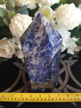 Load image into Gallery viewer, 1770g-2364g Large Sodalite Towers
