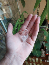 Load image into Gallery viewer, Clear Quartz Crystal No; 41
